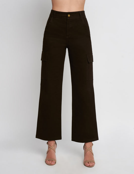 Pantalón para mujer en color café oscuro tiro alto a la cintura wide leg al tobillo tela stretch