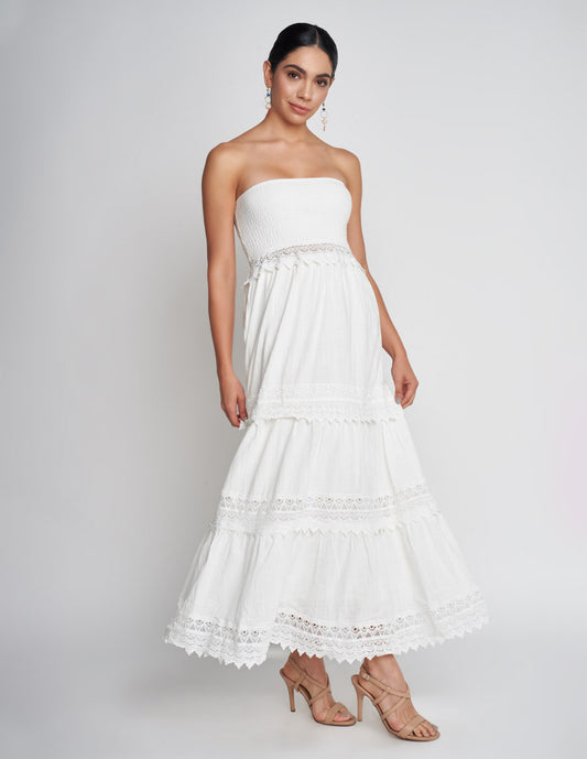 Vestido largo para mujer de tela ligera de algodón en color blanco Strapless.