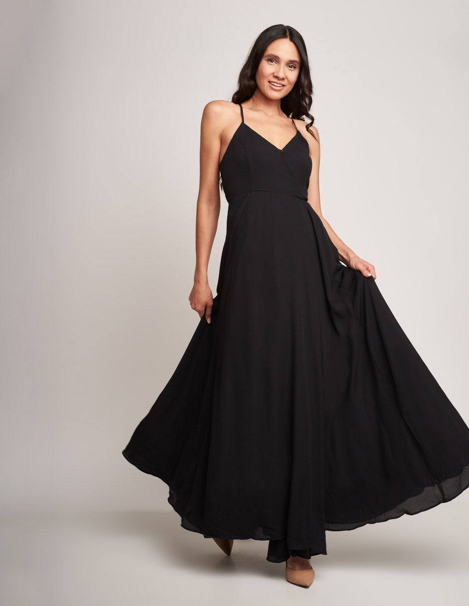 Vestido Negro Largo de Tirantes