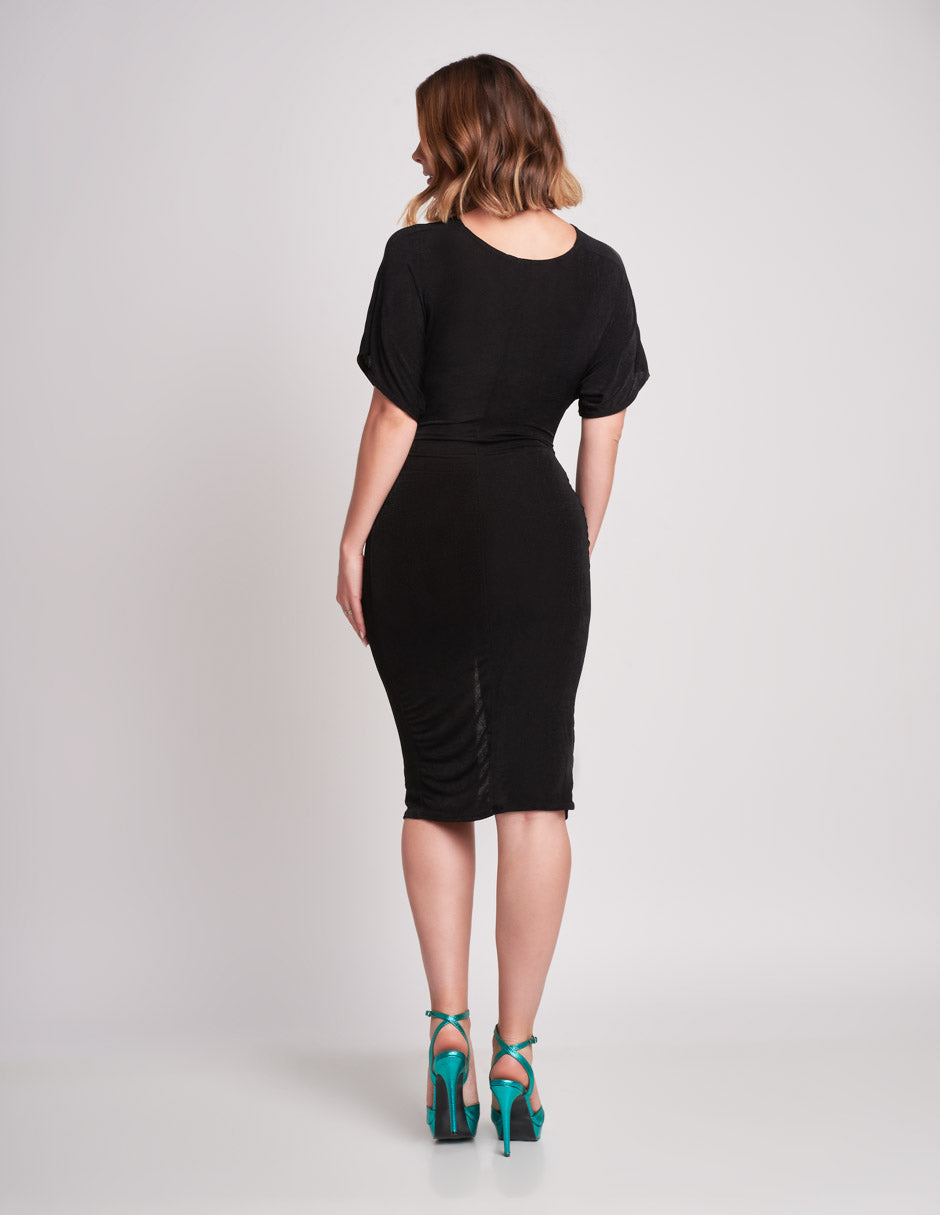 Vestido Midi con Apertura en Pierna: Seducción en V