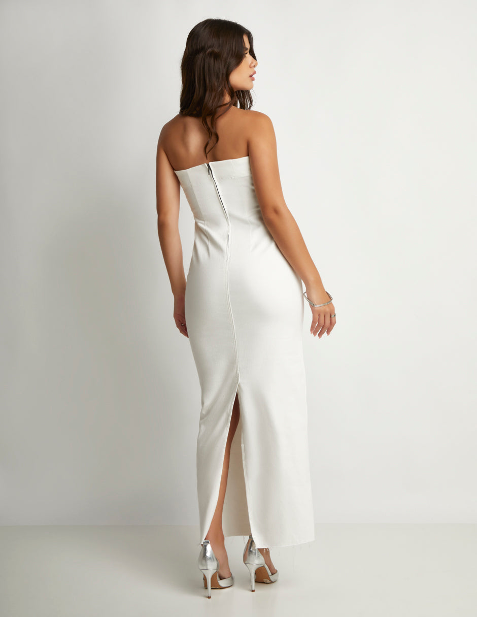 Vestido Strapless Midi de Mezclilla Stretch con Pinzas en Busto y Cierre Metálico en Espalda Color Blanco