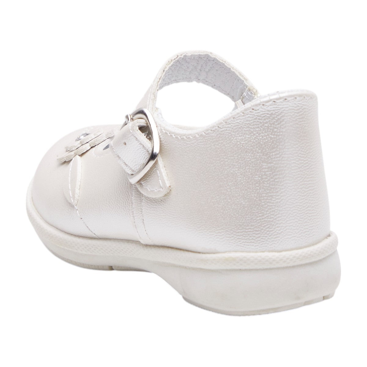 Zapatos para niña en charol blanco con brillo, punta redonda, correa ajustable con hebilla, suela anti derrapante y flor decorativa dv2925