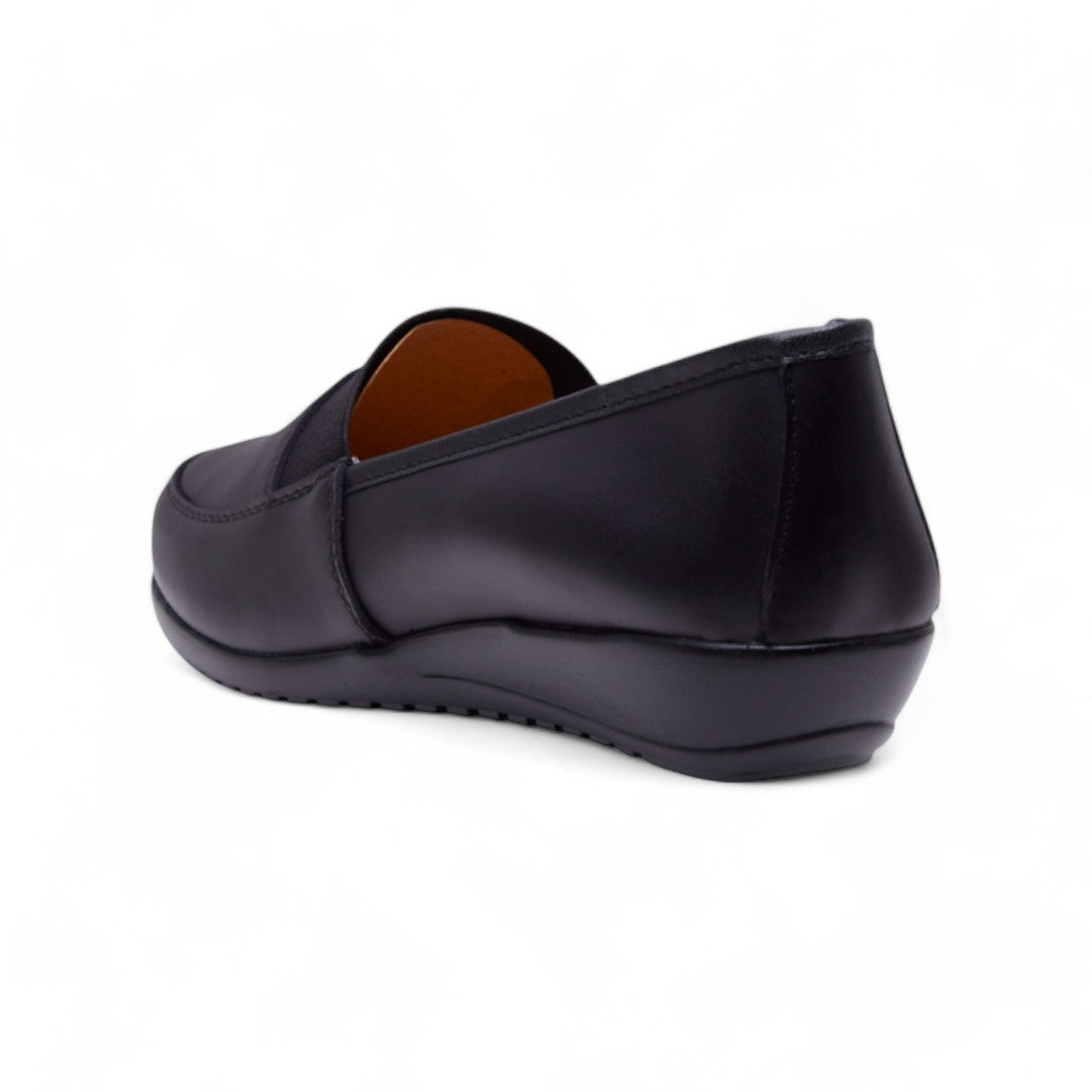 Zapato Negro Piel con Elástico y Plataforma dv2925