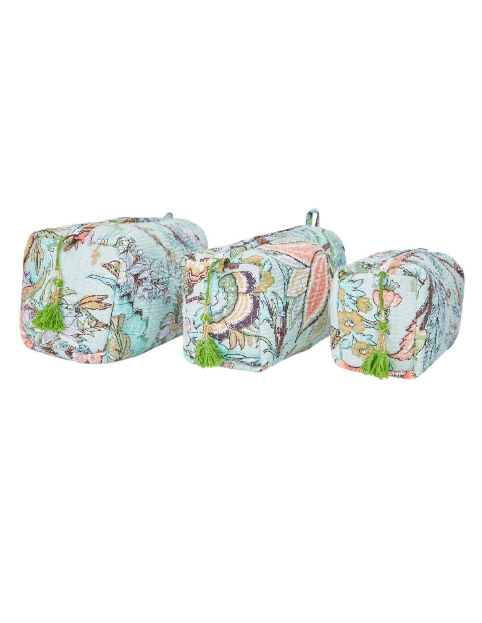 Set de Neceser/ Cosmetiquera en tela 100% algodón estampada en color verde menta dv2925