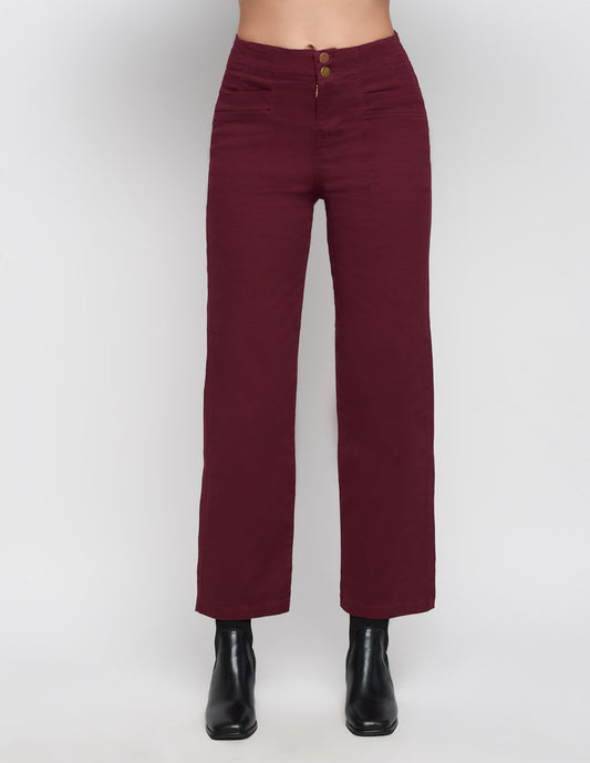 Pantalón para mujer de gabardina en color tinto tiro alto a la cintura corte recto