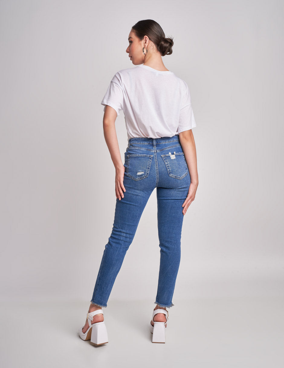 Pantalón Jeans Tiro Alto: Desgaste y Stretch para Estilo Slim