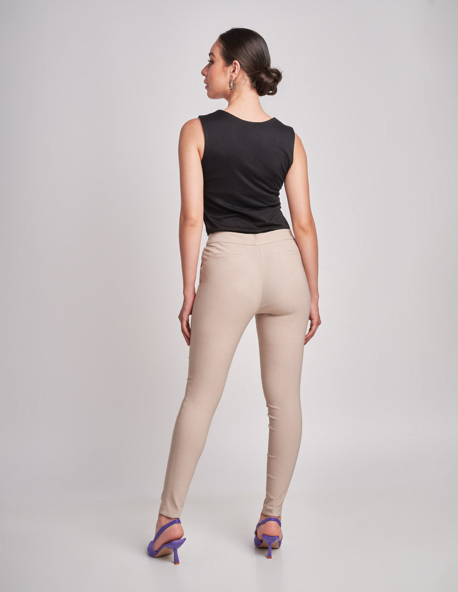 Pantalón Caqui de Vestir: Ajuste Slim y Stretch para Elegancia
