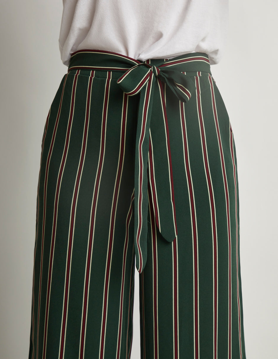 Pantalón Corte Recto en Tela Ligera con Estampado Lineal y Elástico en Cintura Color Verde