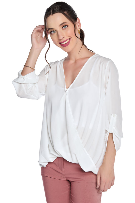 Blusa Blanca Con Broche en Escote