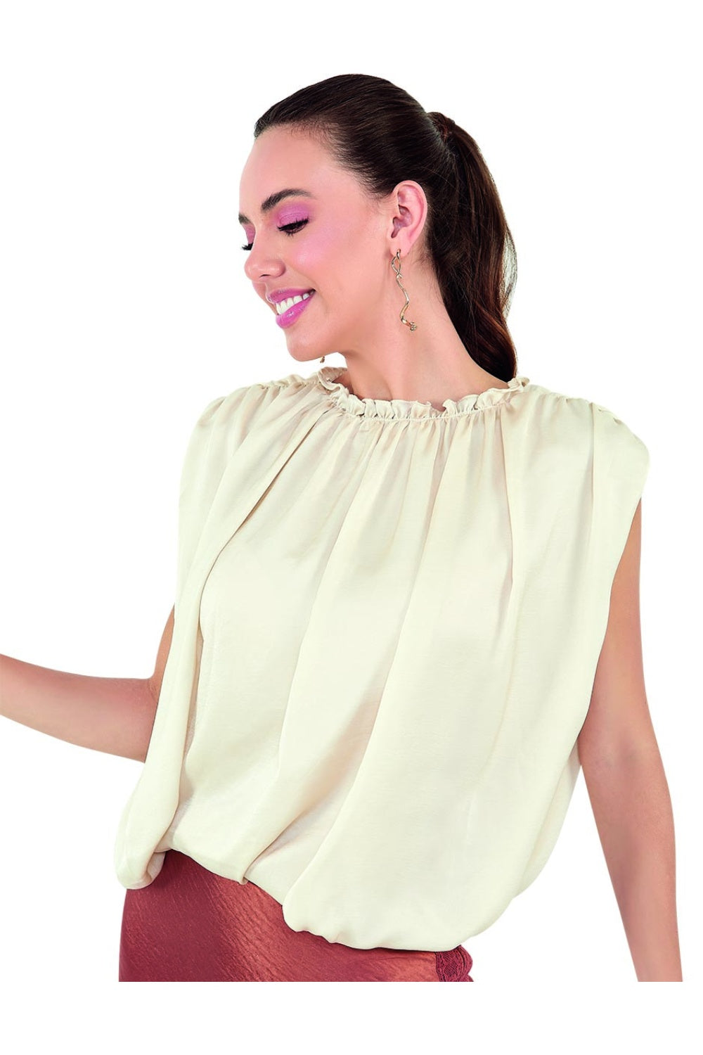 Blusa Beige Cuello Redondo Sin Mangas