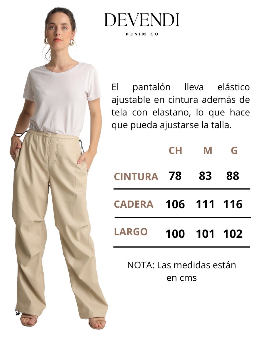 Pantalón en Tela Vinipiel con Tiro Alto y Elástico en Cintura, Corte Wide Leg