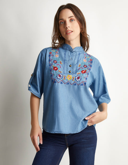 Blusa Azul Mezclilla: Bordado, Cuello Redondo