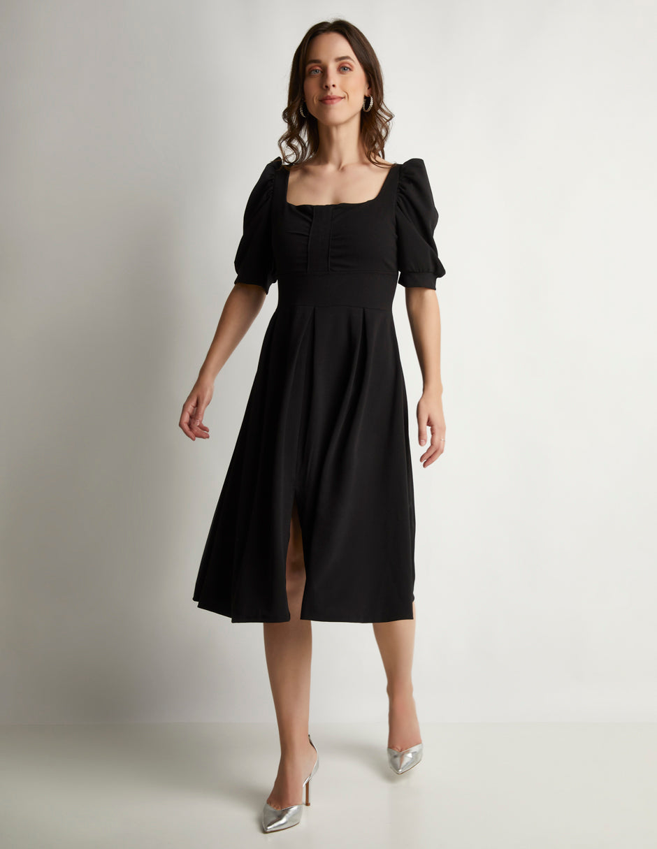 Vestido Midi Negro Formal con Escote Corazón y Tela Stretch