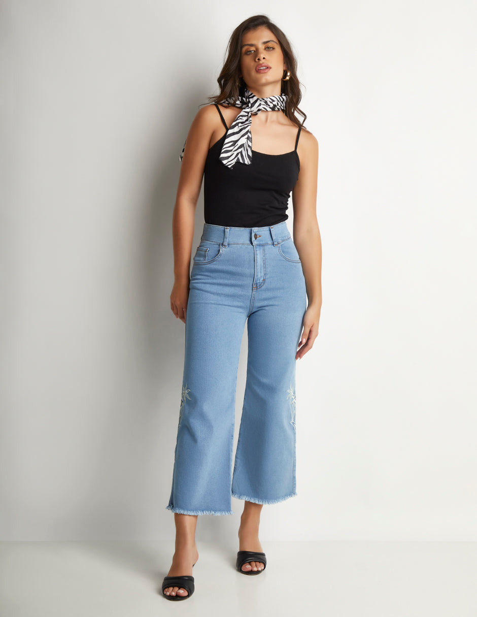 Jeans Wide Leg Azul con Bordado: Stretch