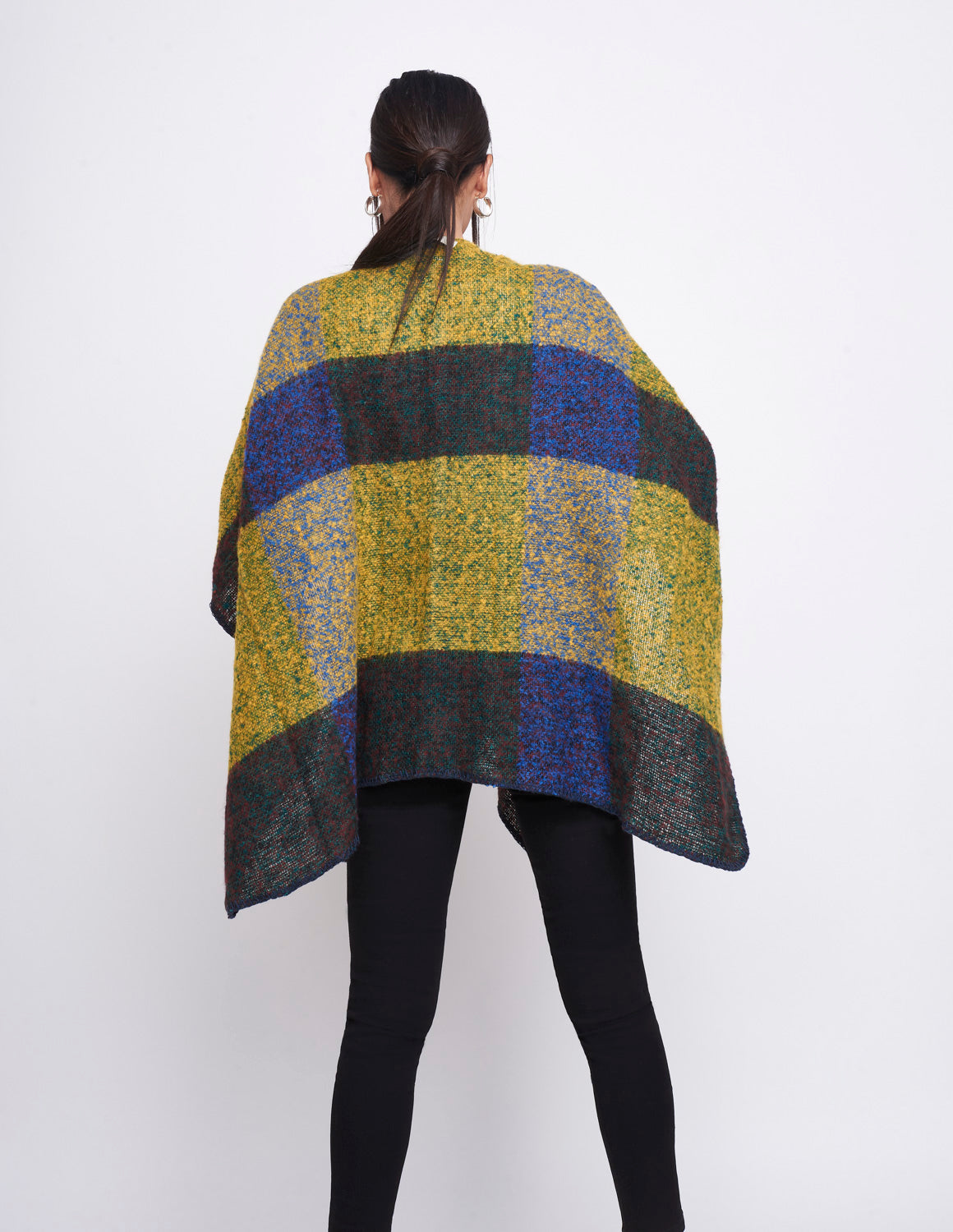 Capa Tipo Poncho Estampada