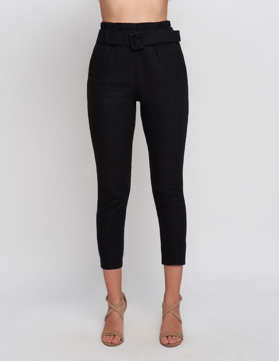 Pantalón formal para mujer de lino en color negro tiro alto corte es recto al tobillo